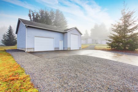 Gravel Driveways Balance Rural Charm & Dependable Performance Thumbnail